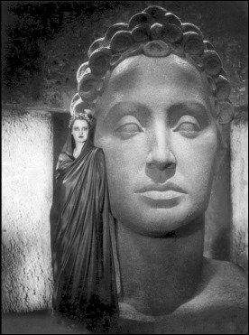 Brigitte Helm como Antinea en 1933