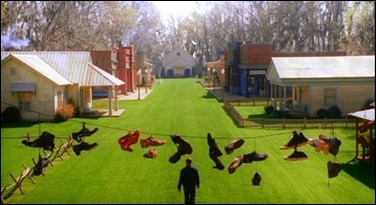 Ed llega a la ciudad de Espectro