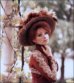 Barbra Streisand como Dolly Levi