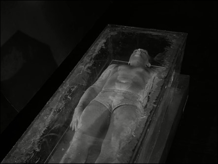 El cuerpo que flota en el espacio de The Long Morrow