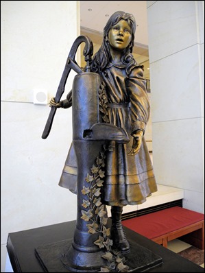 Helen Keller representing State of Alabama by Edward Hlavka 2009 in the US Capitol Vistor Center