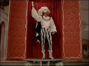 Scaramouche, personaje comico y aventurero, siempre bajo mascara