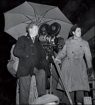 Basil Dearden, a la izquierda