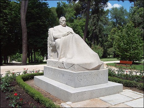 Monumento a Galdos en el Retiro, por Victorio Macho, de 1919