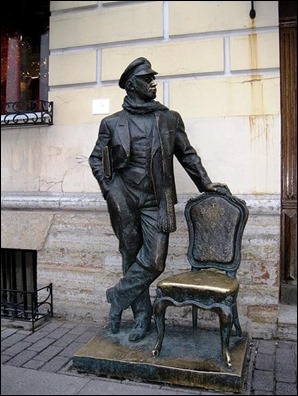 Estatua de Ostap Bender, en San Petersburgo