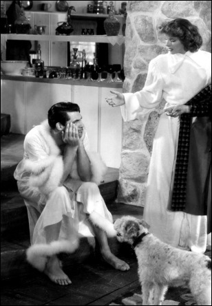 Impagable Cary Grant en neglige en La fiera de mi niña