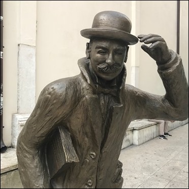 Escultura de Emilio Salgari en Verona