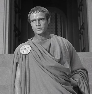 Marlon Brando como Marco Antonio