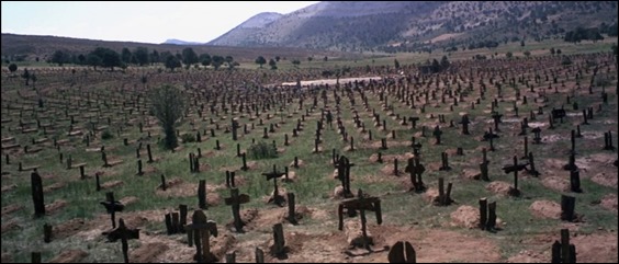 el-genial-cementerio-donde-concluye-el-bueno-el-feo-y-el-malo