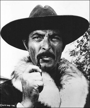 Lee Van Cleef en El halcon y la presa