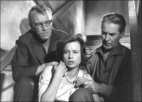 Harriet Andersson entre Max Von Sydow y Gunnar Bjornstrand en Como en un espejo