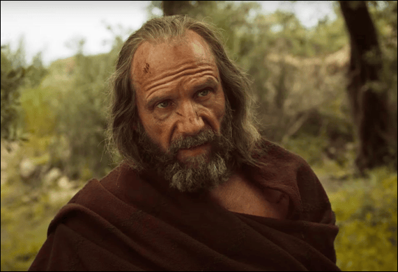 Ralph Fiennes, como Odiseo