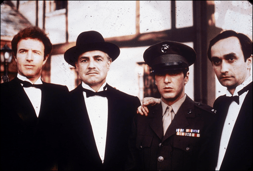 Don Vito Corleone y sus tres hijos